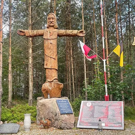 Lesny Kacik * Borowy Mlyn